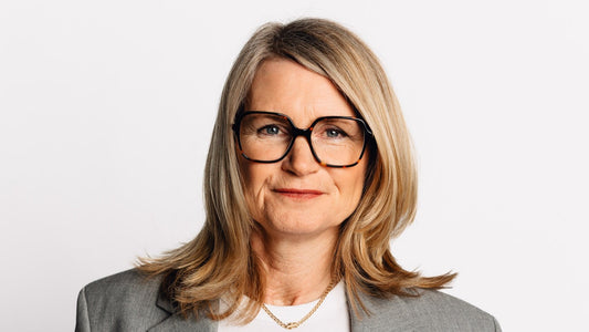 Trendiga fyrkantiga  och stora läsglasögon i brun acetat-plast.